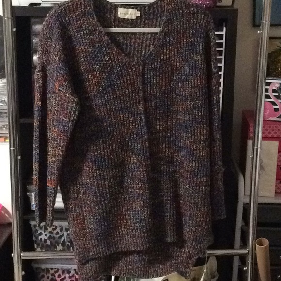 Rainbow sweater - Picture 1 of 1